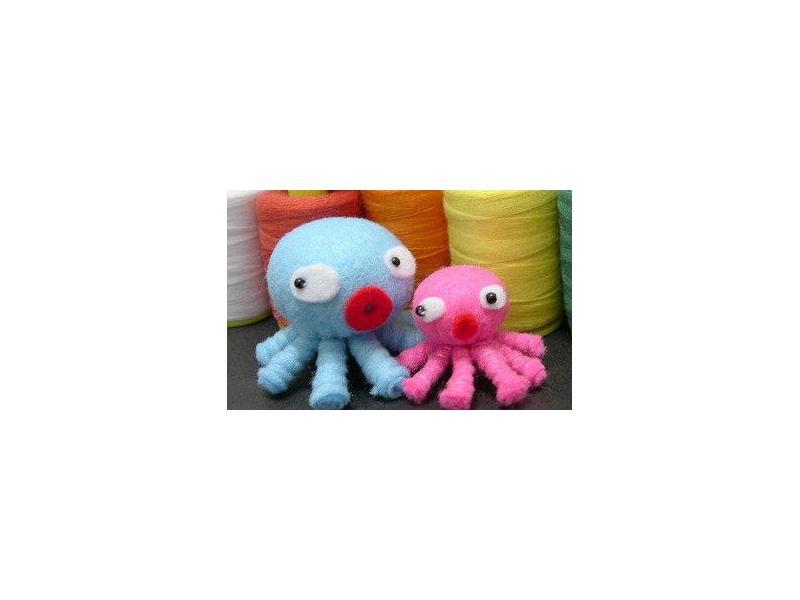 Chú bạch tuộc làm bằng vải dạ