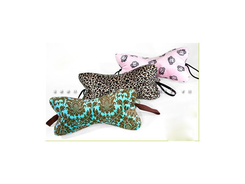 Gối cổ tam giác mềm mại, thời trang cho dân công sở