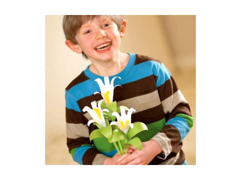 Hướng dẫn bé tự làm hoa loa kèn giấy dễ dàng