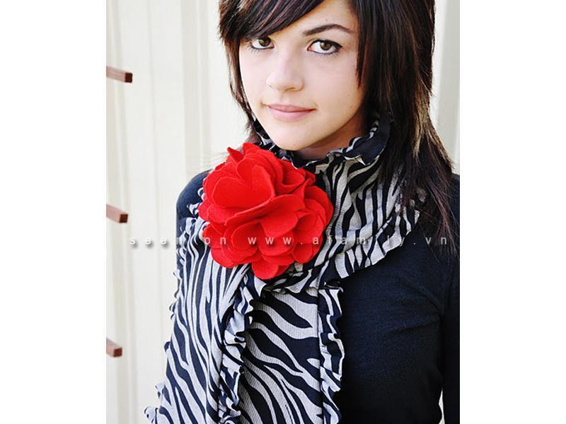 Mùa đông ấm áp với khăn quàng thật điệu