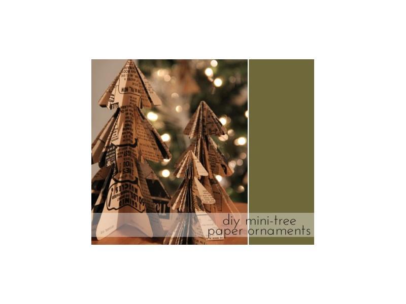 Tự làm cây thông Noel xinh xắn bằng báo cũ