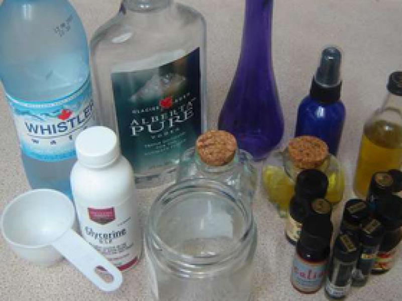 Tự làm nước hoa không có khó