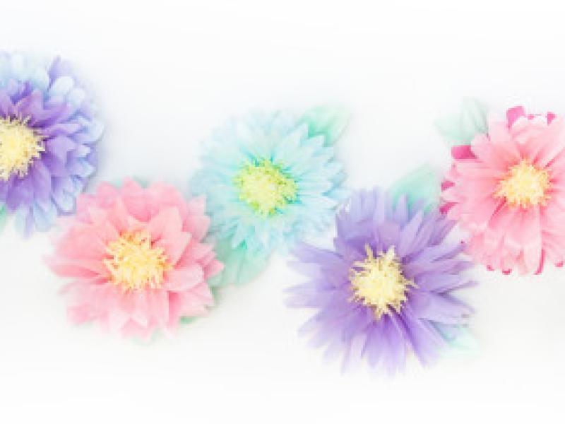 Cách làm hoa giấy đẹp mà dễ