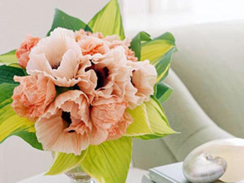 Cắm hoa sáng tạo với những chiếc bình