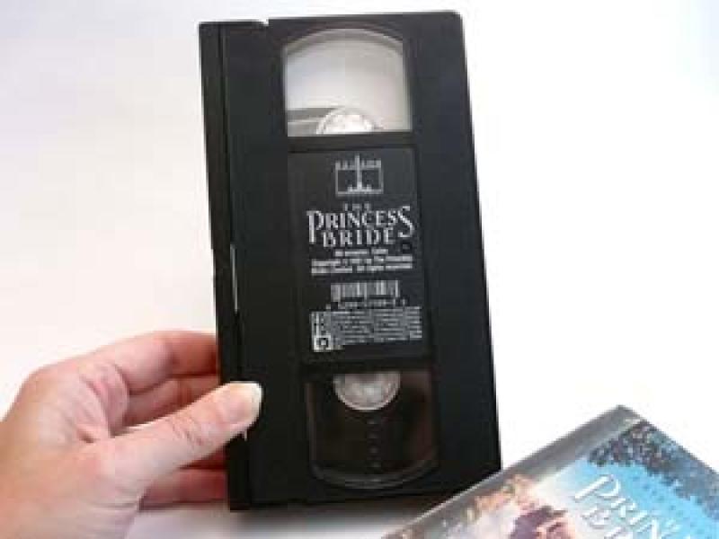 có vô vàng cách để tái chế băng video