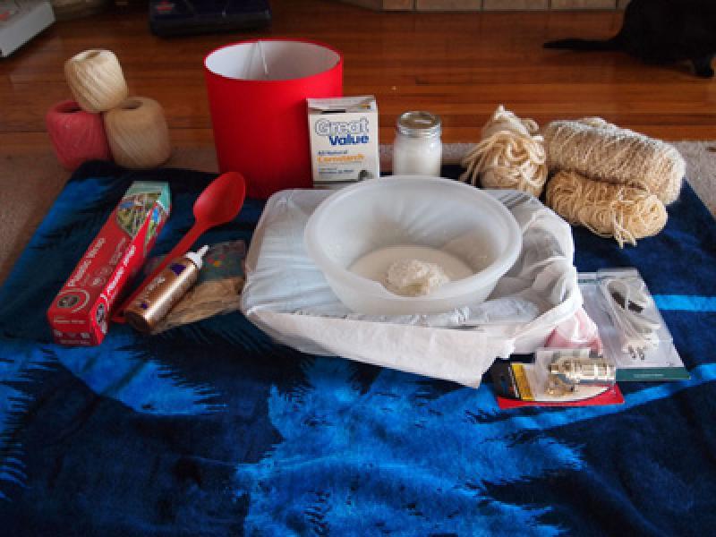 Đèn ngủ ấn tượng chỉ bằng dây thừng nè.