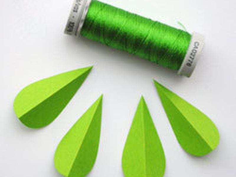 Hạt mưa nổi mang khí mát vào nhà