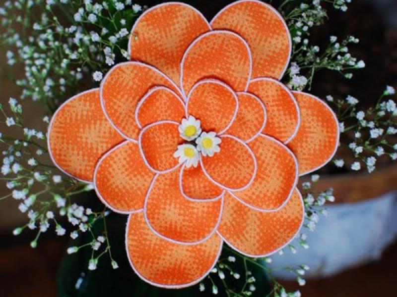 Học cách làm hoa vải đơn giản mà đẹp