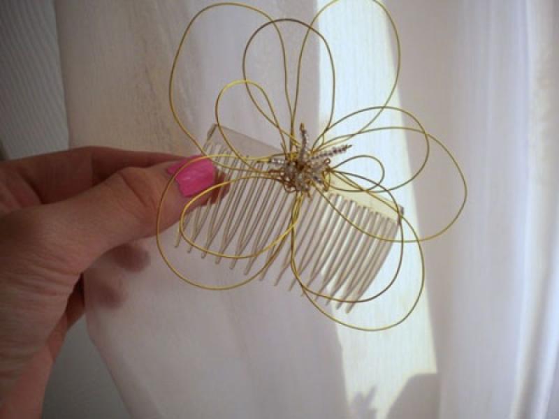 Làm hoa cài tóc xinh yêu đón hè thật điệu