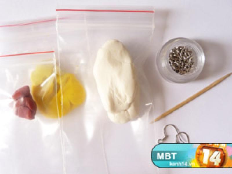 Phá cách với khuyên tai trứng và sandwich